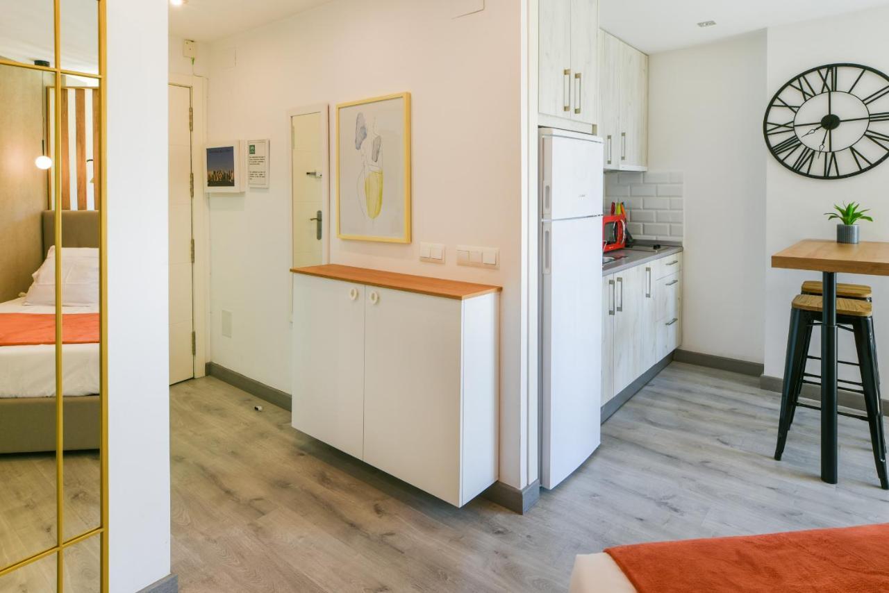 Apartamento A Un Paso Del Mar Málaga Dış mekan fotoğraf